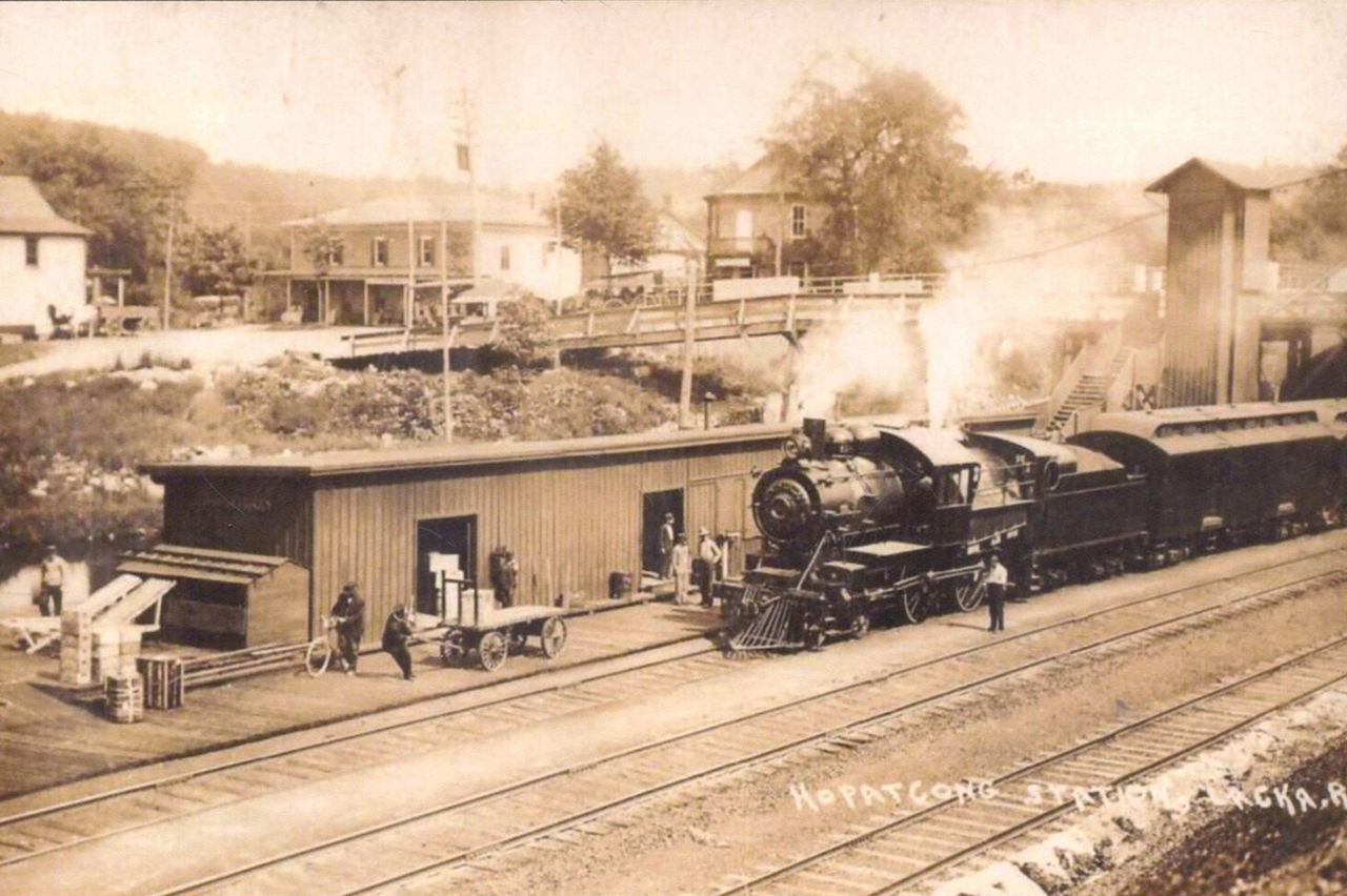 Historic Landing, New Jersey Train Station Steam Locomotive